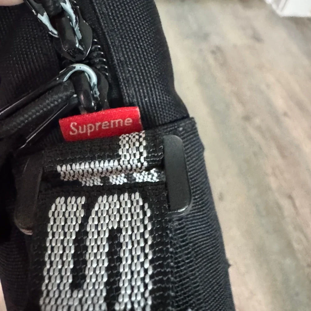 Supreme SS18 Shoulder Bag Black Cordura Logo Crossbody Streetwear Accessory